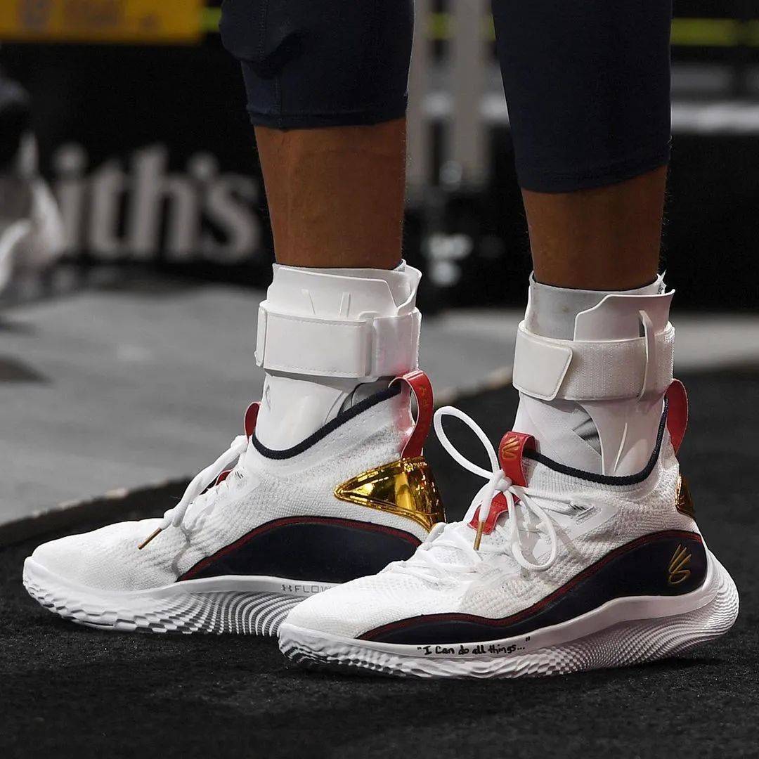 也为中路球 也为中路球